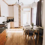 Rosalie Apartment